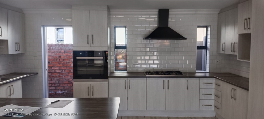 3 Bedroom Property for Sale in Hartenbos Central Western Cape